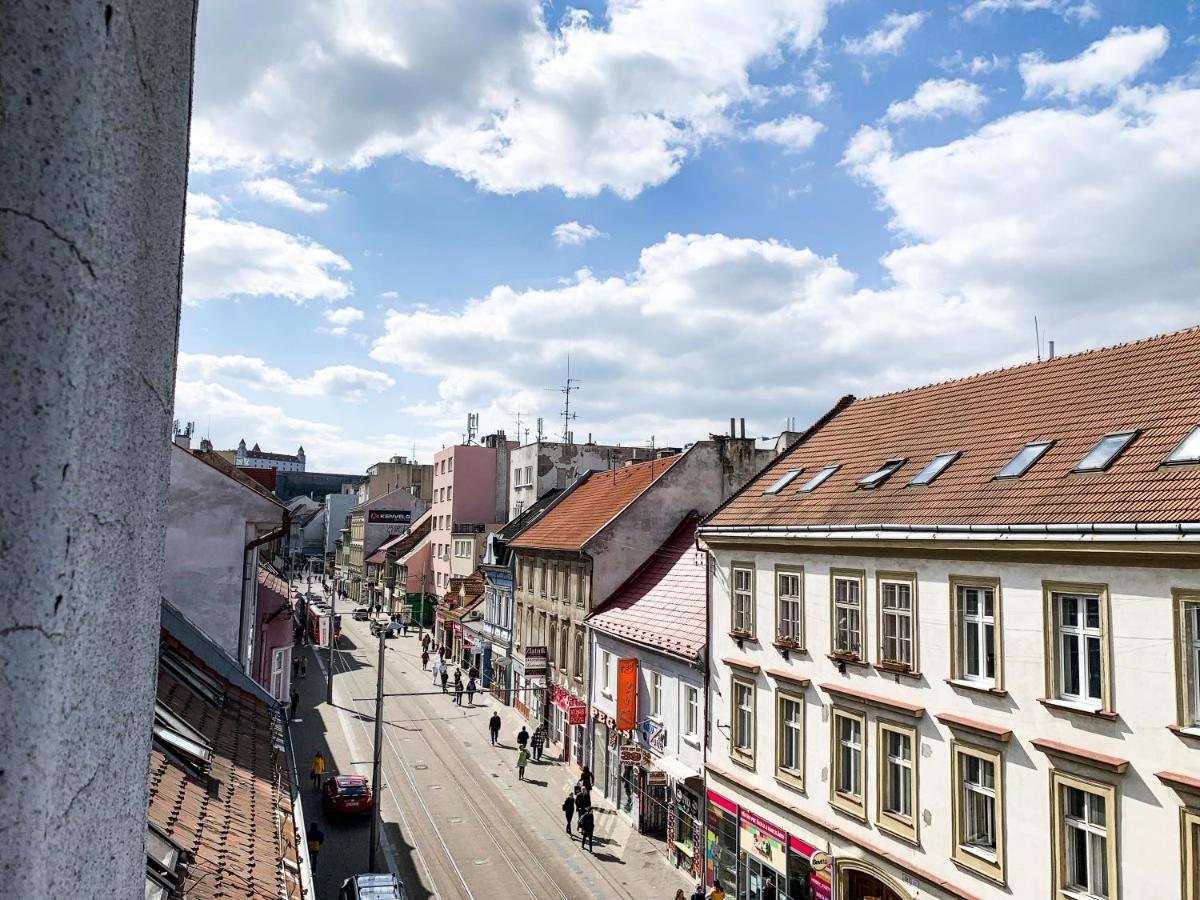 Gorgeous City Center Apartment In Bratislava With Free Parking 外观 照片
