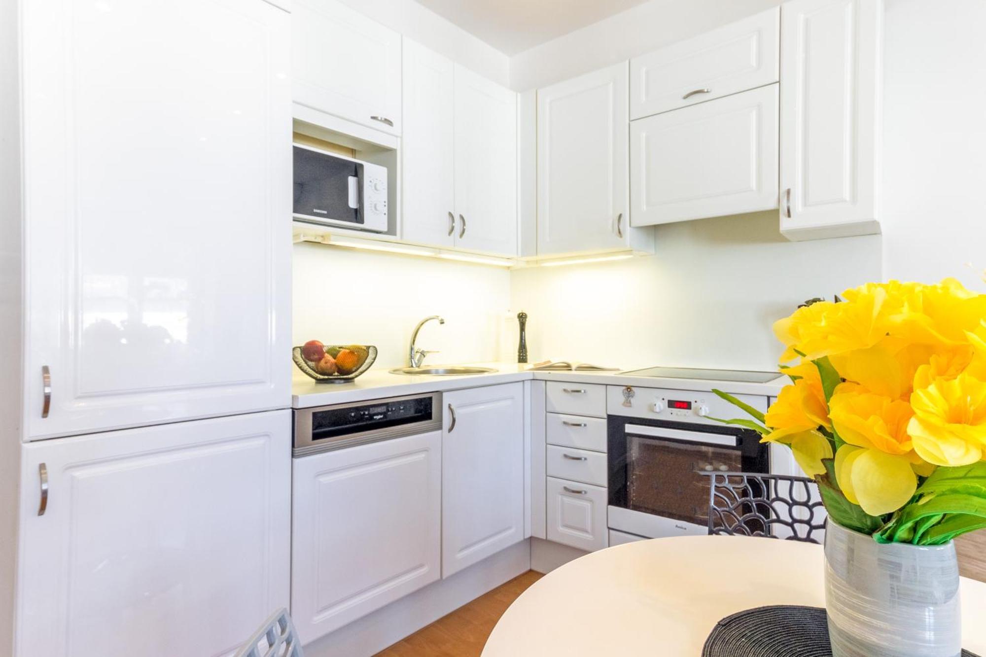 Gorgeous City Center Apartment In Bratislava With Free Parking 外观 照片